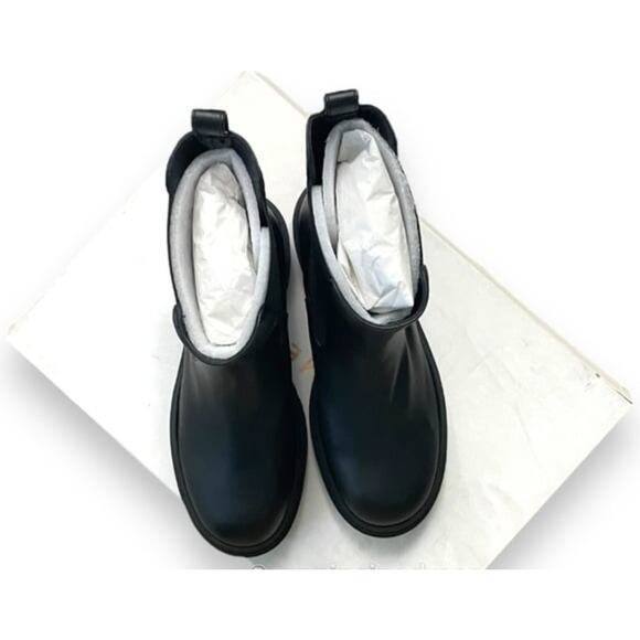 Good American Black Faux Leather Chelsea Lug Sole Pull On Combat Boots 11 NEW - Picture 6 of 10